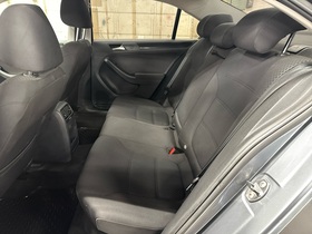 Volkswagen Jetta vaihtoauto