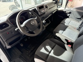 Nissan NV400 vaihtoauto