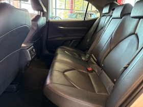 Toyota Camry vaihtoauto