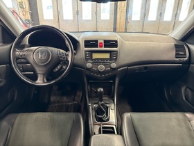 Honda Accord vaihtoauto