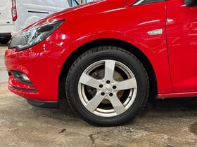 Opel Astra vaihtoauto