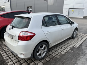 Toyota Auris vaihtoauto