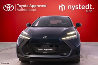 Toyota C-HR vaihtoauto