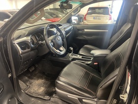 Toyota Hilux vaihtoauto