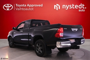 Toyota Hilux vaihtoauto