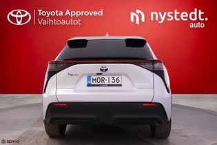 Toyota bZ4X vaihtoauto