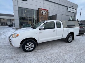 Toyota Hilux vaihtoauto