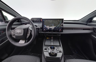 Toyota bZ4X vaihtoauto