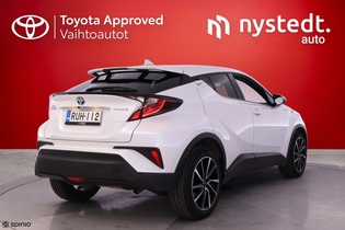 Toyota C-HR vaihtoauto