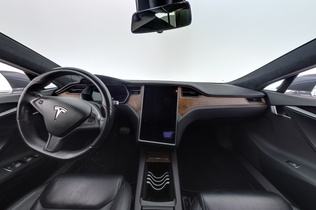 Tesla Model S vaihtoauto