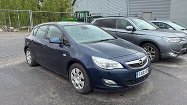 Opel Astra vaihtoauto