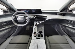 Peugeot E-3008 vaihtoauto