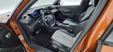 Peugeot e-2008 vaihtoauto