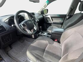 Toyota Land Cruiser vaihtoauto