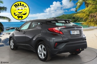 Toyota C-HR vaihtoauto