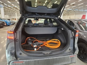 Toyota bZ4X vaihtoauto