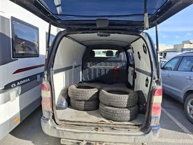 Toyota Hiace vaihtoauto