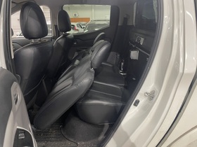 Mitsubishi L200 vaihtoauto