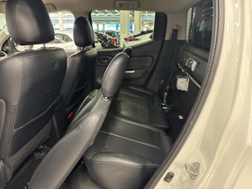 Mitsubishi L200 vaihtoauto