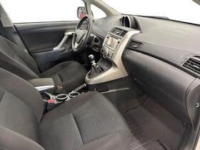 Toyota Verso vaihtoauto