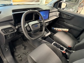 Ford Transit Courier vaihtoauto