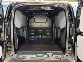 Ford Transit Courier vaihtoauto