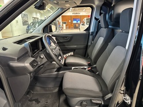 Ford Transit Courier vaihtoauto