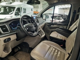 Ford Tourneo Custom vaihtoauto