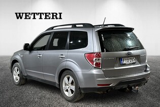 Subaru Forester vaihtoauto