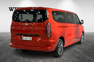 Ford Tourneo Custom vaihtoauto