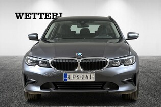 BMW 320 vaihtoauto