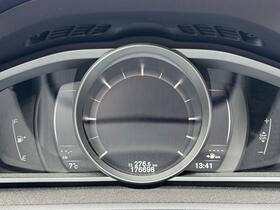 Volvo V40 Cross Country vaihtoauto