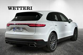 Porsche Cayenne vaihtoauto