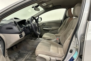 Honda Insight vaihtoauto