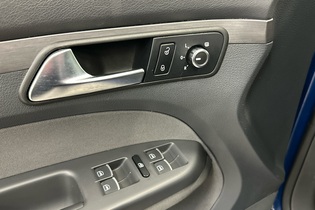 Volkswagen Touran vaihtoauto