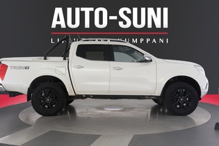 Nissan Navara vaihtoauto