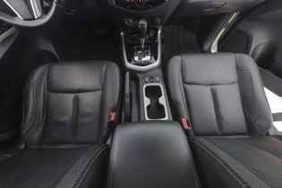 Nissan Navara vaihtoauto