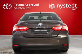 Toyota Camry vaihtoauto