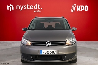 Volkswagen Touran vaihtoauto