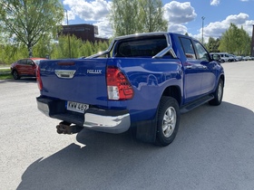 Toyota Hilux vaihtoauto