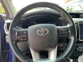 Toyota Hilux vaihtoauto