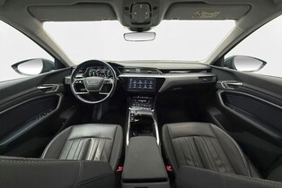 Audi Q8 e-tron vaihtoauto