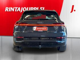 Audi Q8 e-tron vaihtoauto