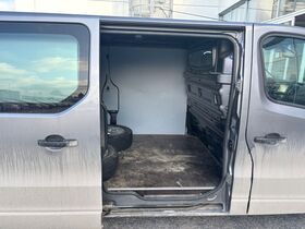 Opel Vivaro vaihtoauto