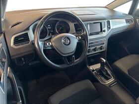 Volkswagen Golf Sportsvan vaihtoauto