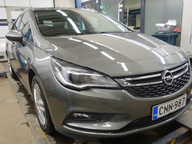 Opel Astra vaihtoauto