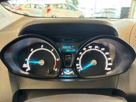 Ford Transit Courier vaihtoauto