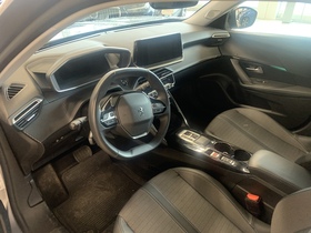Peugeot e-2008 vaihtoauto
