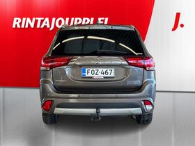 Mitsubishi Outlander PHEV vaihtoauto