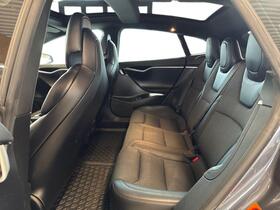 Tesla Model S vaihtoauto